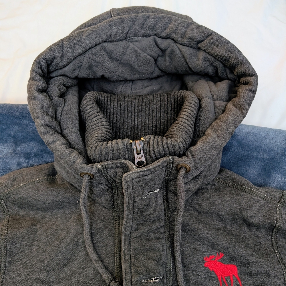 VTG Abercrombie & Fitch Gray Heavyweight Hoodie Jacket with Red  Logo Muscle Fit - Picture 8 of 11